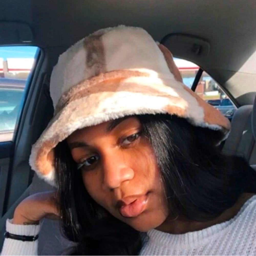 Faux Fur Bucket Hat With Lining